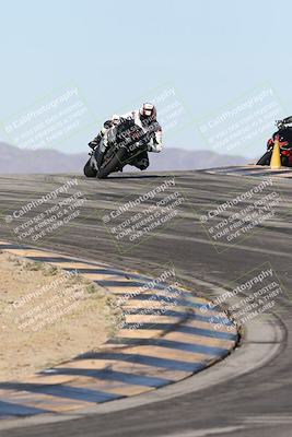 media/Dec-01-2025-Moto Forza (Mon) [[2daa91e15f]]/2-Intermediate Group/Session 2 (Turns 9 and 10)/